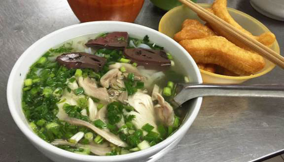 Phở Gà Ta - 556 Thụy Khuê