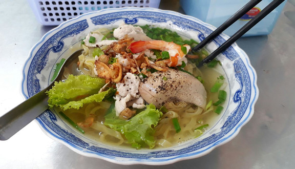 Hủ Tiếu Mì Thập Cẩm, Hoành Thánh & Bò Kho