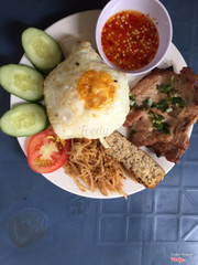 Cơm sươ - bì - chả - trứng