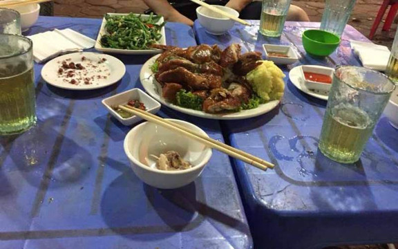 Quán Bình Gà - Bún, Phở & Bia Hơi