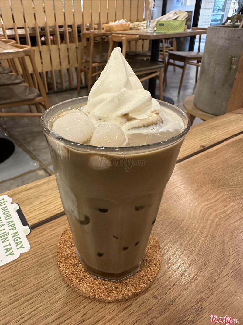 Iced Houjicha Float