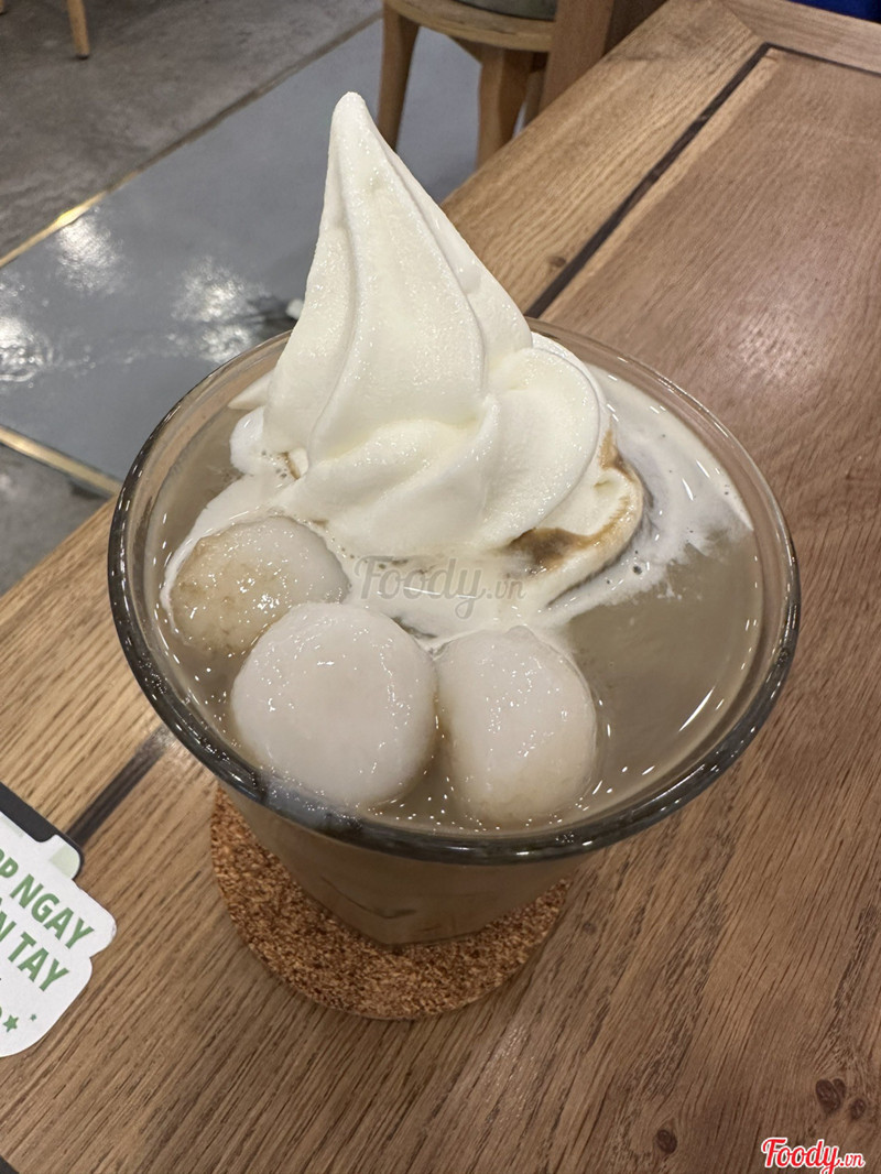 Iced Houjicha Float