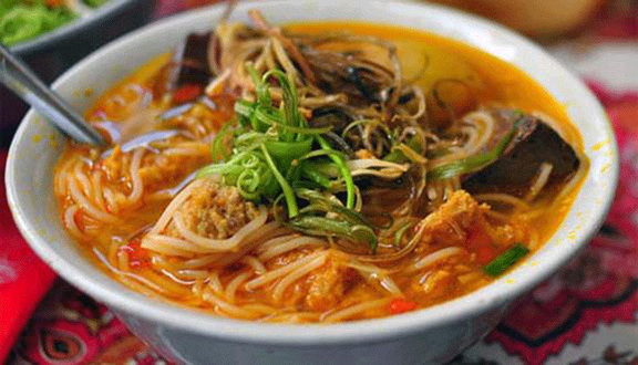 Khánh Điệp - Bún Bò Huế & Bún Riêu