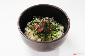 Cơm trứng cá tuyết