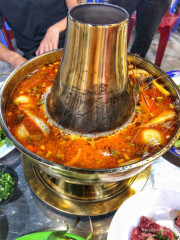 Lẩu Thái chua cay