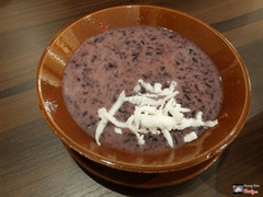 Chè nếp than sữa dừa