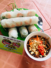 Gỏi cuốn tôm thịt