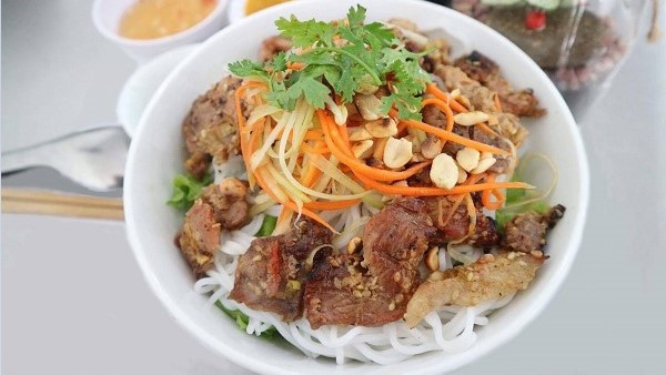 Bé Lào - Bún Nghệ & Bún Mắm Nêm