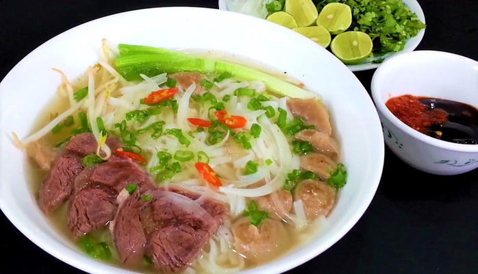 Boong Quán - Phở Bò & Cơm Rang - Anh Đào