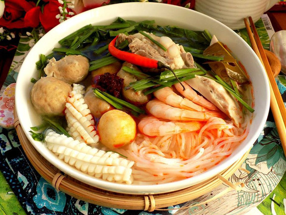 Bún Thái Cô Chang - Cá Viên Chiên Nước Mắm & Bắp Xào - Thống Nhất