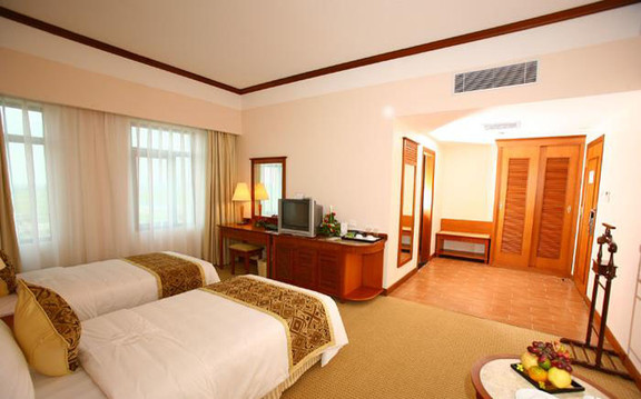 Đức Trung Hotel - Tiểu Khu 3