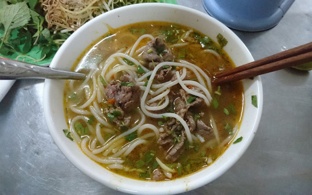 Bún Bò Huế & Bắp Bò