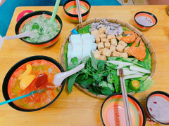 1 đậu lòng + chả cốm + 1 lòng thêm + 1 chả cốm thêm