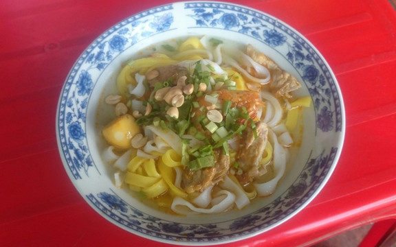 Quán Cô Nga - Mì Quảng & Bún Riêu