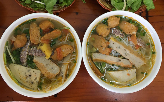 Trần Lê - Bún Chả Cá