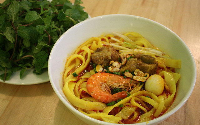 Quán Hương - Bún Bò, Phở & Mì Quảng