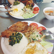 cơm sườn nướng