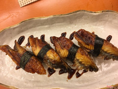 sushi lươn nướng