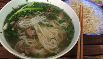 “Thèm Là Nhích – Thích Là Ăn” cùng 7UP (PHỞ)