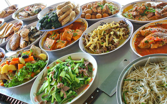 Quán Cơm Dì Tề
