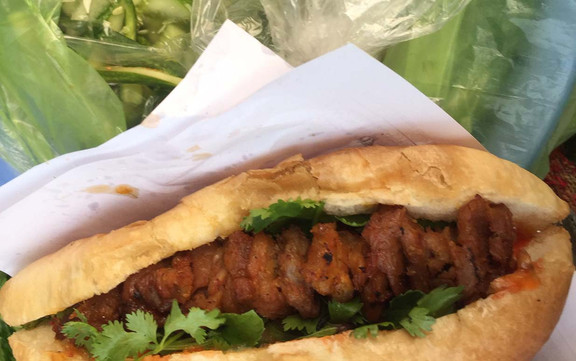 Bánh Mì Chả Nướng