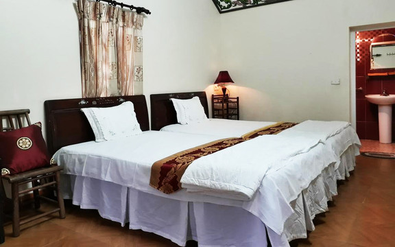 Vietnamese Ancient Village - Lang Viet Co Hotel 