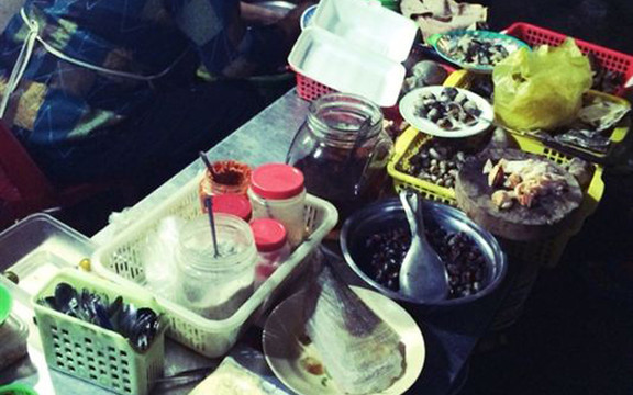 Ốc Hẻm 122 Trần Đình Xu