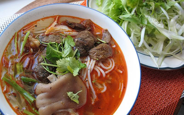 Bún Bò Huế - Bạch Đằng