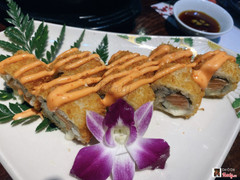 Maki cá hồi phô mai