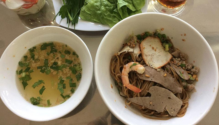 Hủ Tiếu Bò Viên - Cô Giang