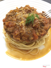 Spaghetti siêu nhiều! Nhiều thịt!