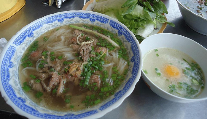 Phở Lan - Trần Khắc Chân