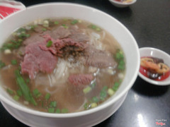 Phở Bò Tái bò viên