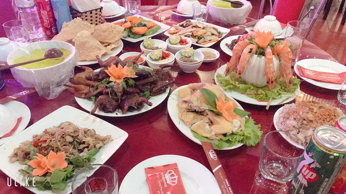 Nhà Hàng Mai Phương