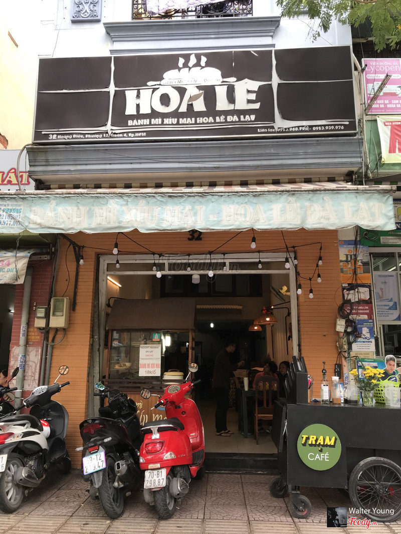Trạm Cafe ngay trước Bánh mì Xíu Mại Đà Lạt Hoa Lê