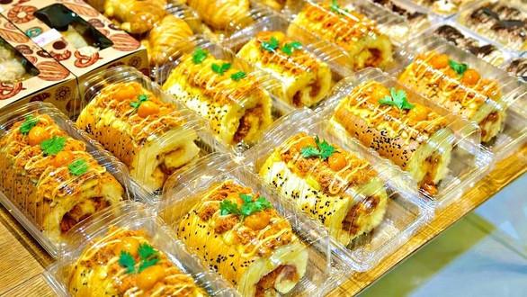 Đại Minh Bakery - Bông Lan Trứng Muối