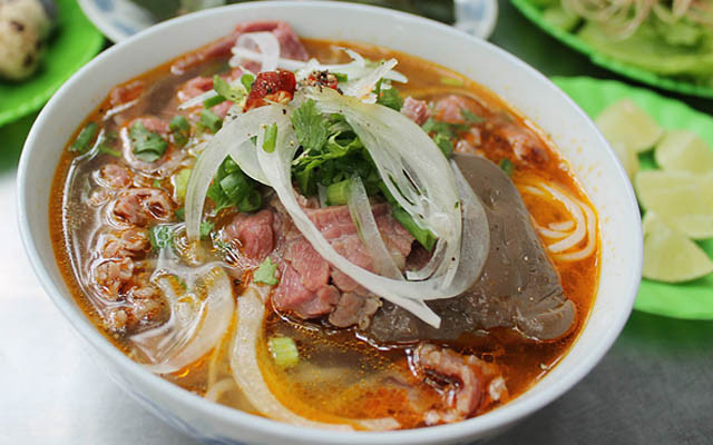 Bún Bò Huế Cô Huệ - Phan Đình Phùng