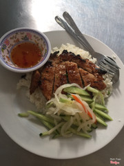 cơm tấm sườn nướng