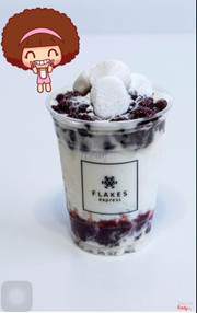 Con bạn nó dành cái này.. Bingsu đậu đỏ thần thánh.. Hic hic