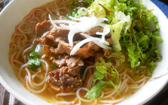 Quán Ngự Uyển - Bún Bò Huế