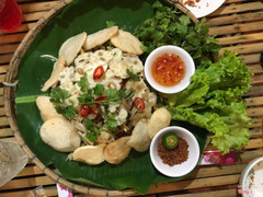 Gỏi gà măng cụt