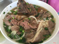 tô phở bò thập cẩm