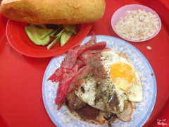 ăn quen lại thấy ngon hơn :))