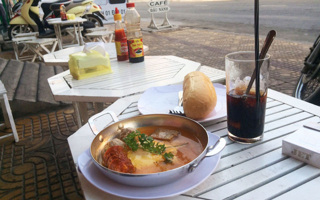 Tú Tú - Bánh Mì Chảo & Cafe