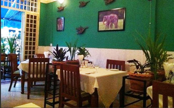 Elephant Restaurant - Ẩm Thực Cam & Tây Âu