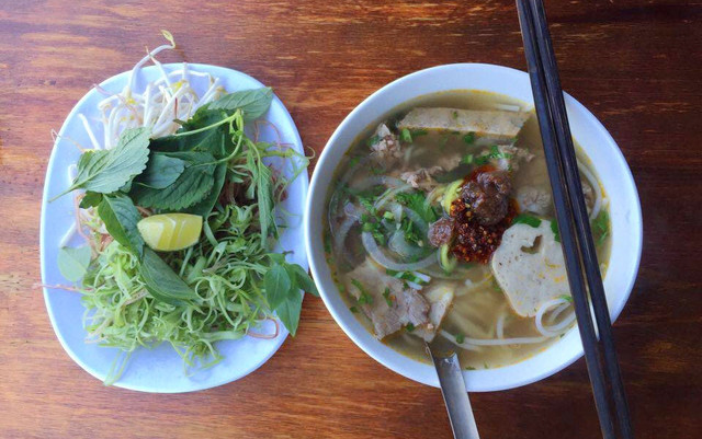 Thanh Lệ - Bún Bò & Giò Heo