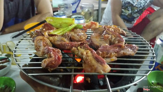 Lá dừng, cật heo nướng