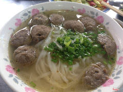 Phở bò viên