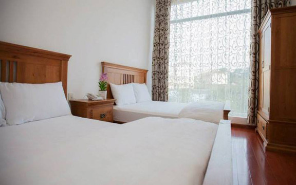 Hòa Bình Xanh Hotel