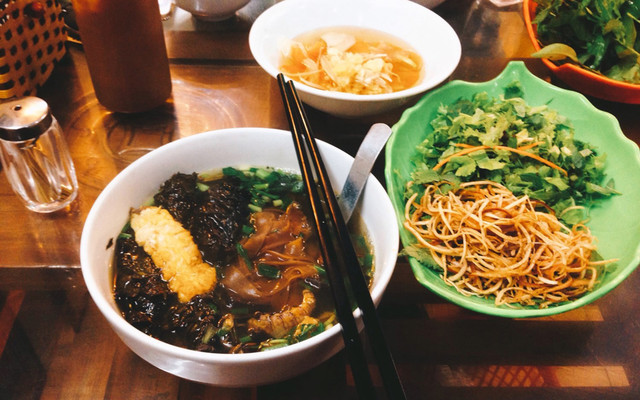 Dì Lý - Bánh Đa Cua